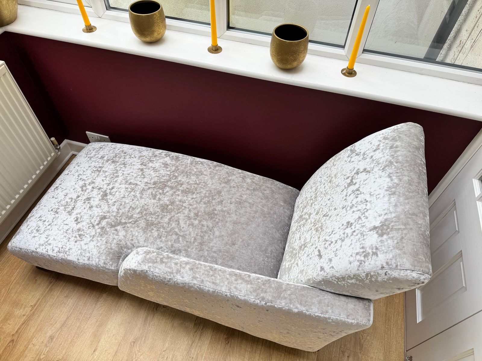 Silver Crushed Velvet Chaise Longue – Excellent Condition – £300 Ono photo for sale