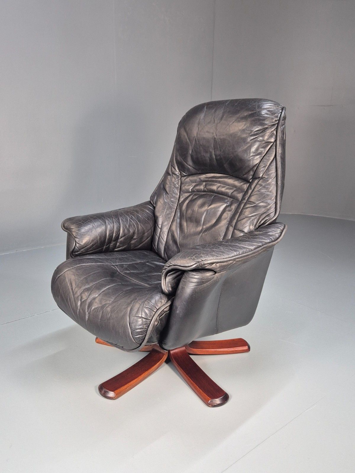 Vintage Danish Leather Swivel Recline Lounge Chair 1980s Retro Eb10437 Mswi