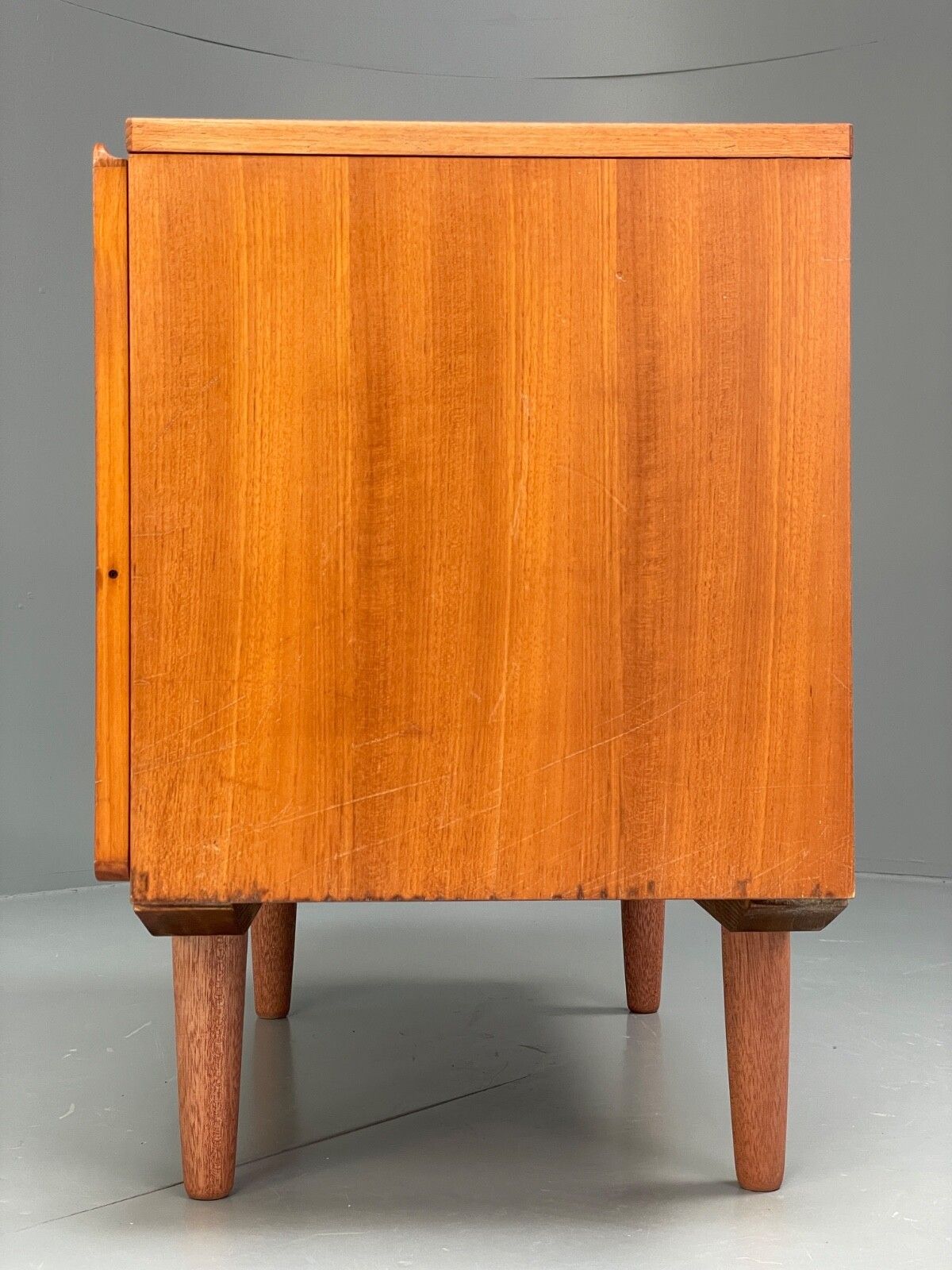 photo vintage Vintage Teak Media Unit Drop Door Cabinet By Beaver & Tapley Eb9743 Mwoo