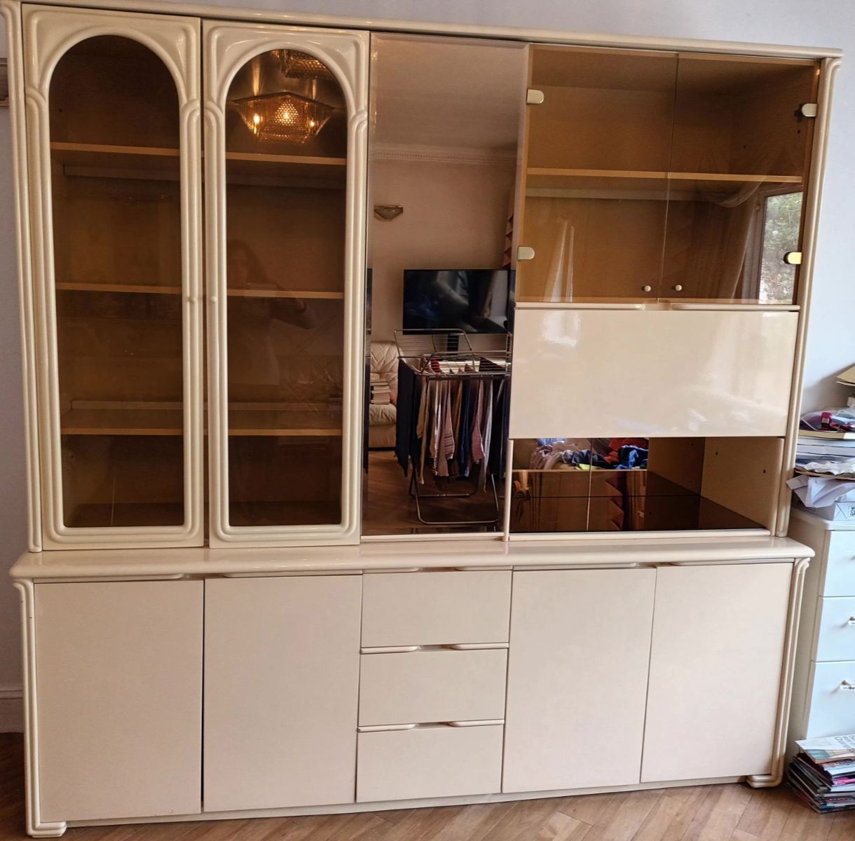 Spectacular Cream 80s Lacquer Italian Wall Cabinet With Bronzed Glass & Lights