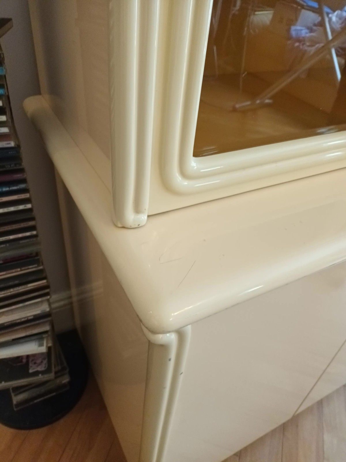 photo furniture Spectacular Cream 80s Lacquer Italian Wall Cabinet With Bronzed Glass & Lights