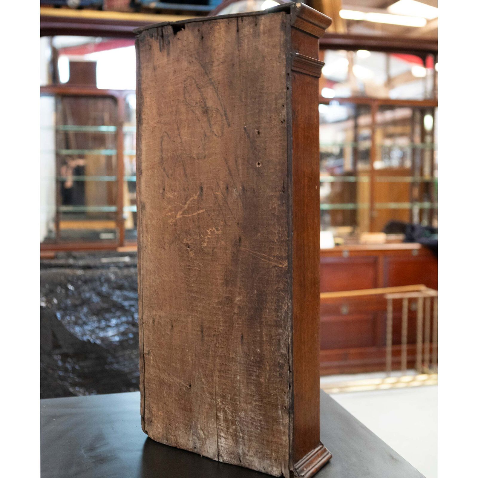 photo furniture Antique Early 19th Century Oak Corner Cupboard