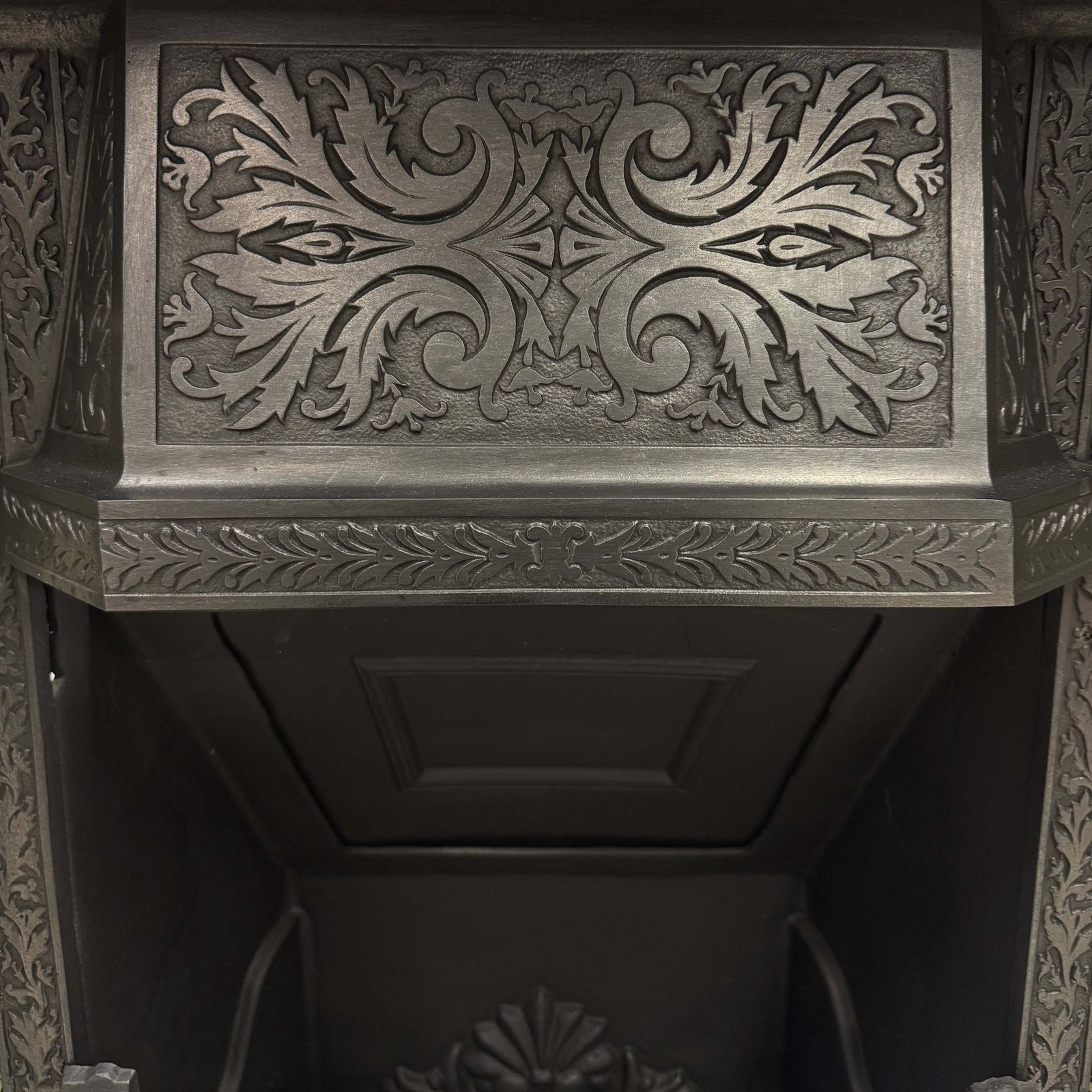 photo furniture Antique Victorian Fireplace Insert With Josiah Wedgwood Tiles