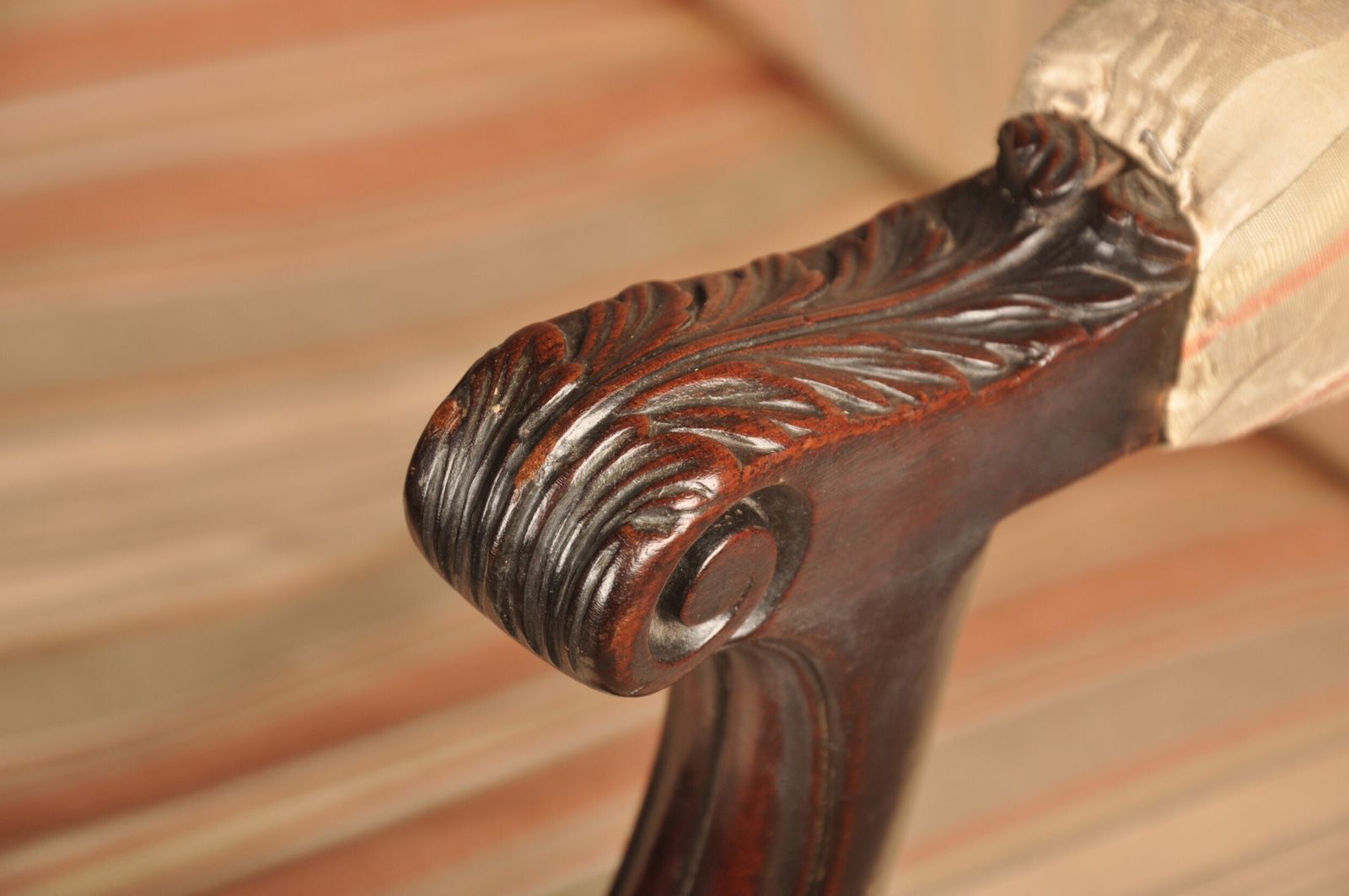 A Very Fine 18th Century Mahogany Library Chair photo 6800.0