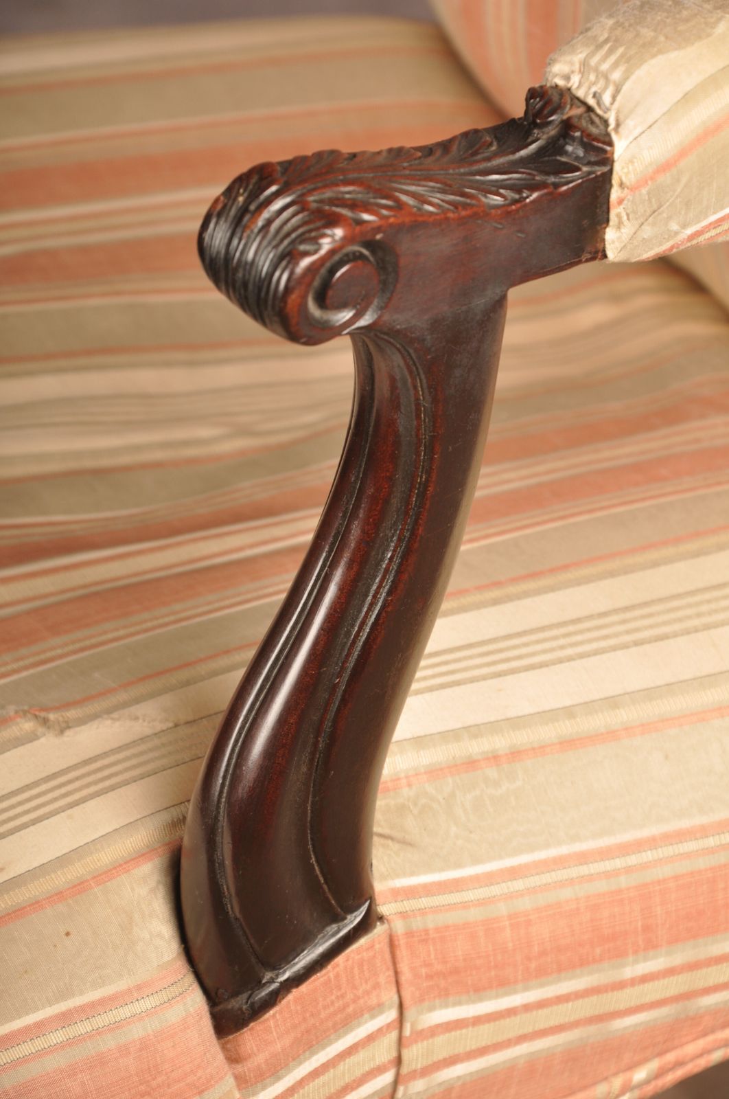 A Very Fine 18th Century Mahogany Library Chair photo vinterior
