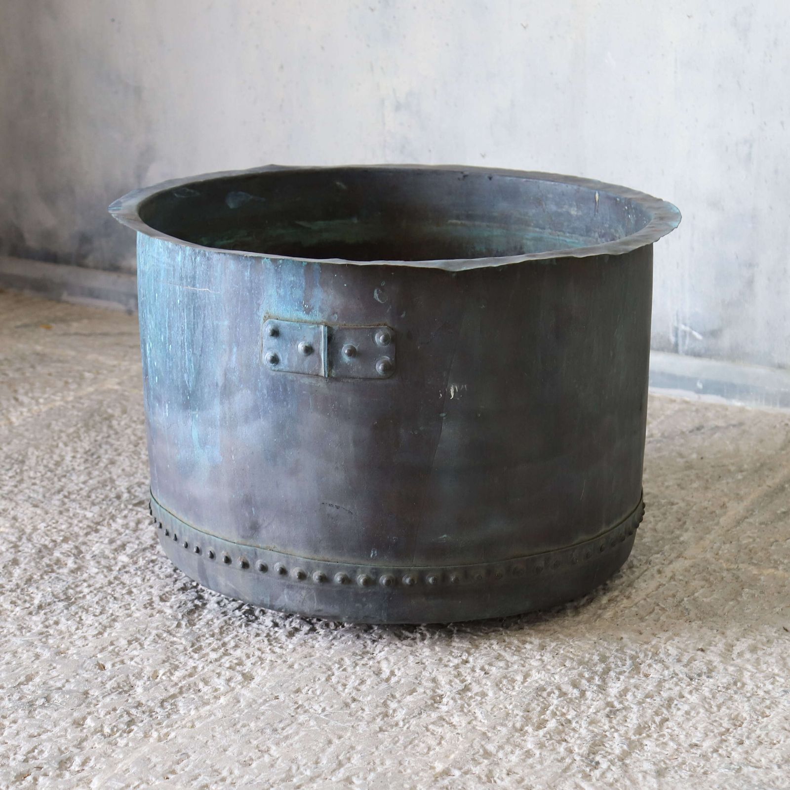 Extra Large 19th Century English Copper Planter   Hand Riveted With Rich Natural Patina photo for sale