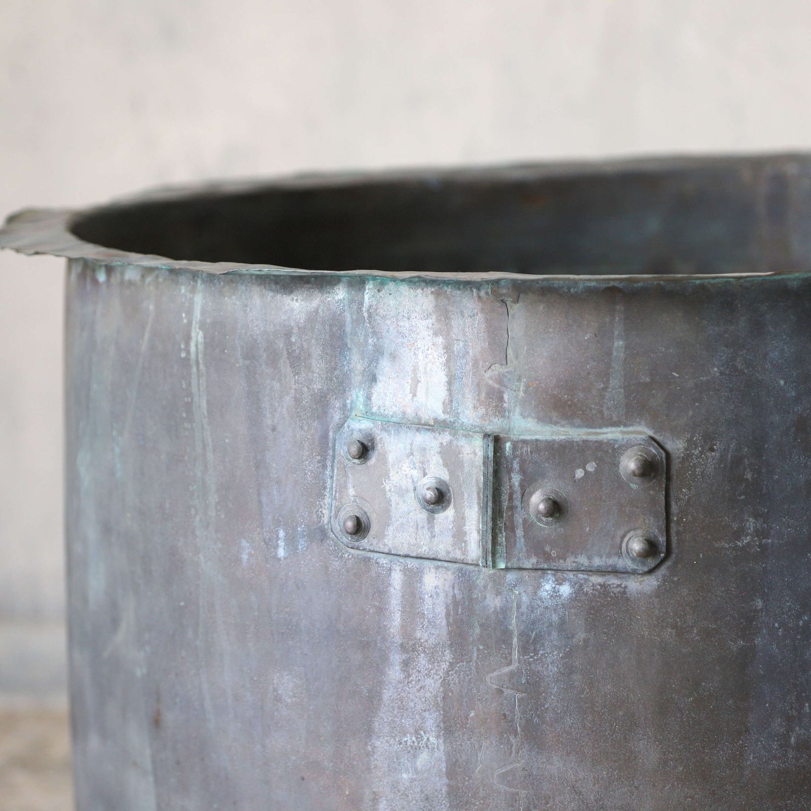 Extra Large 19th Century English Copper Planter   Hand Riveted With Rich Natural Patina photo vintage