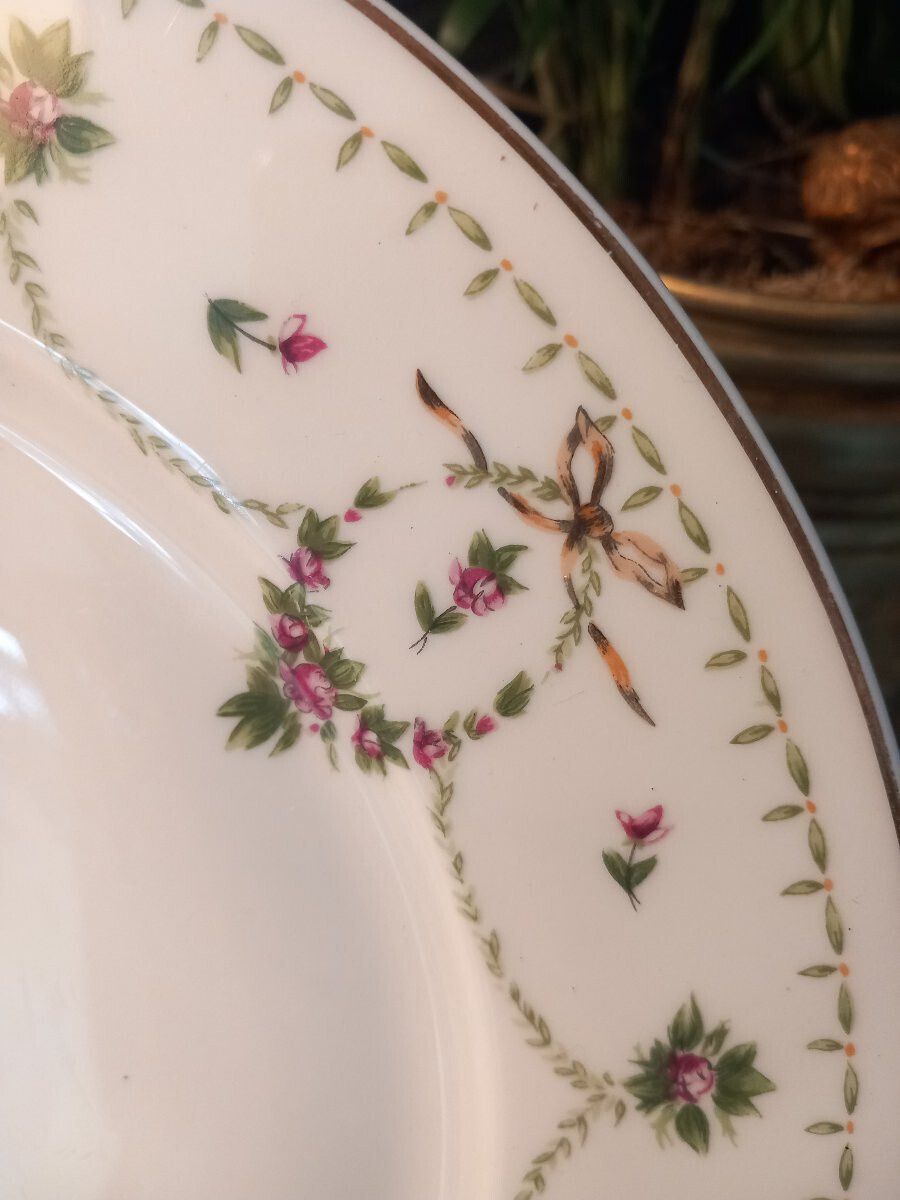 Four Limoges Haviland Porcelain Plates With Garlands Of Flowers And Ribbons photo 126.0
