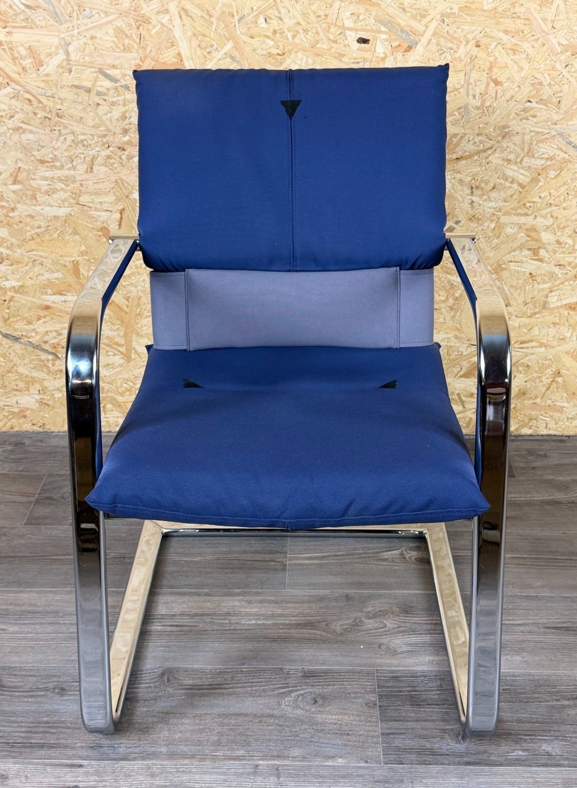 1990s Vitra Figura Cantilever Chair Design Mario Bellini Object X Metal & Fabric photo for sale