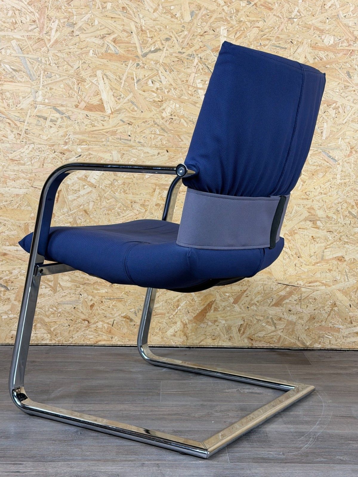 photo vinterior 1990s Vitra Figura Cantilever Chair Design Mario Bellini Object X Metal & Fabric
