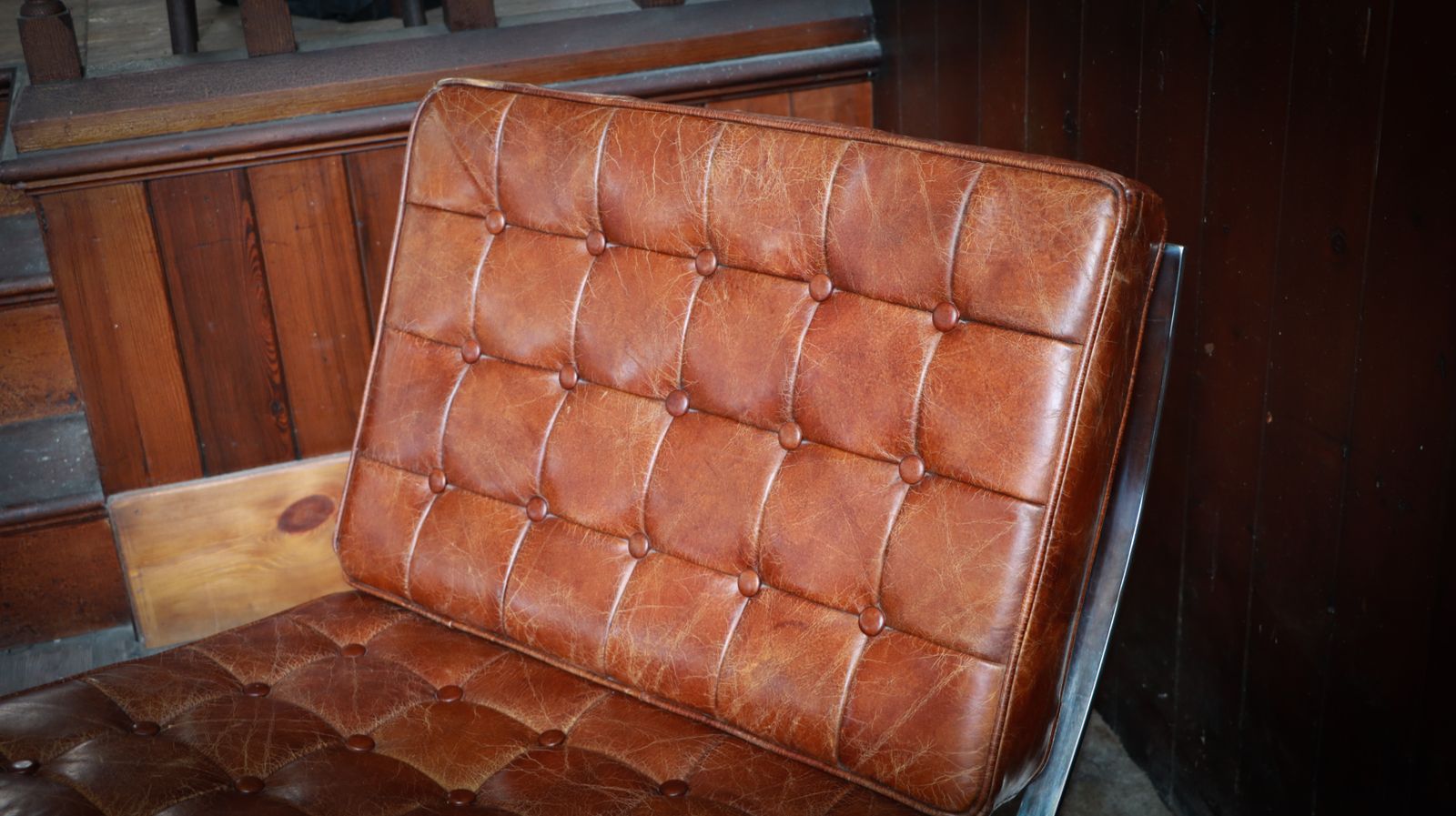 Halo Timothy Oulton Barcelona Mies Vander Rohe Style Armchair Footstool Leather photo vintage