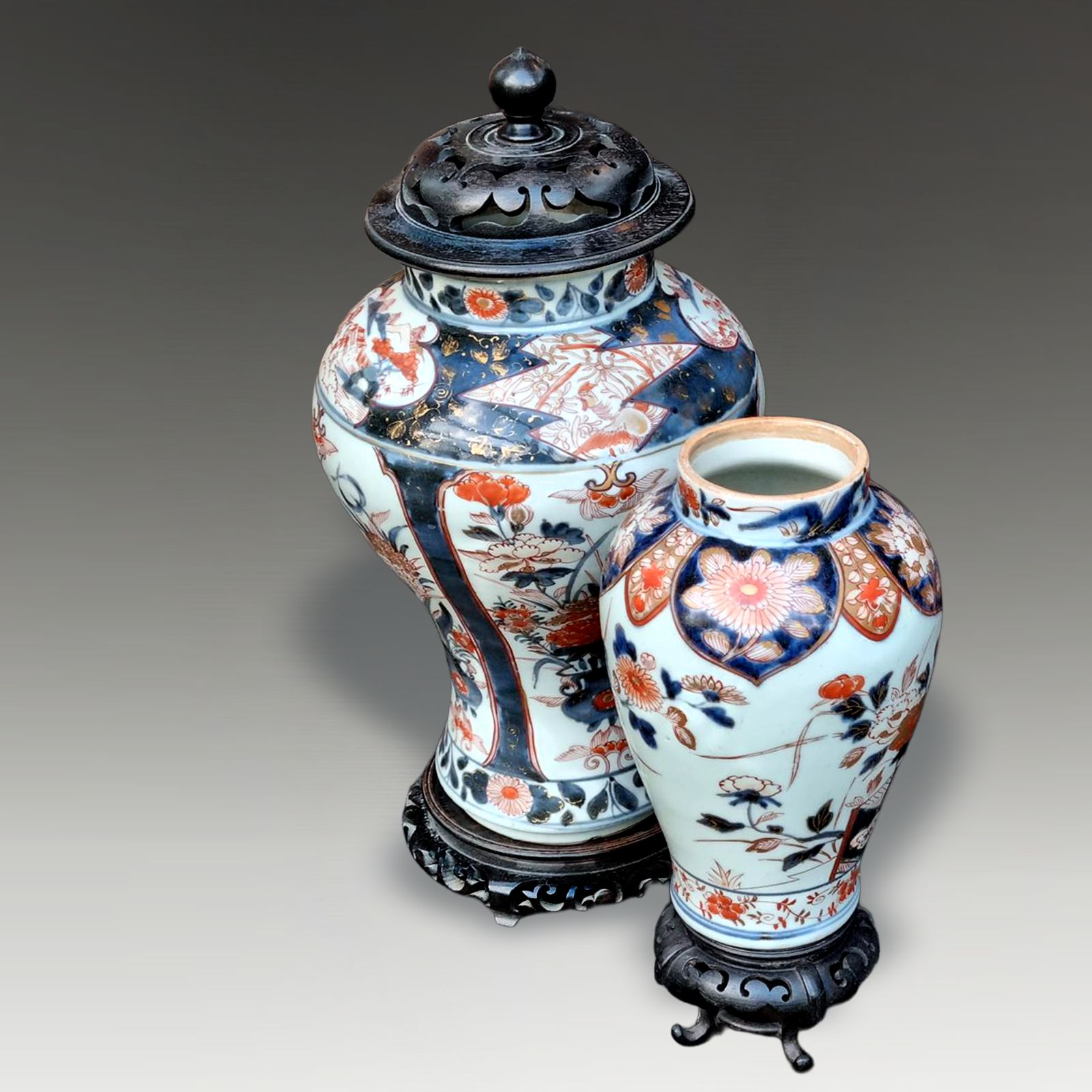 Japanese Early Edo Arita Imari Lidded Vase. Rare Shape C1700 42cm W/Stand H. photo vinterior