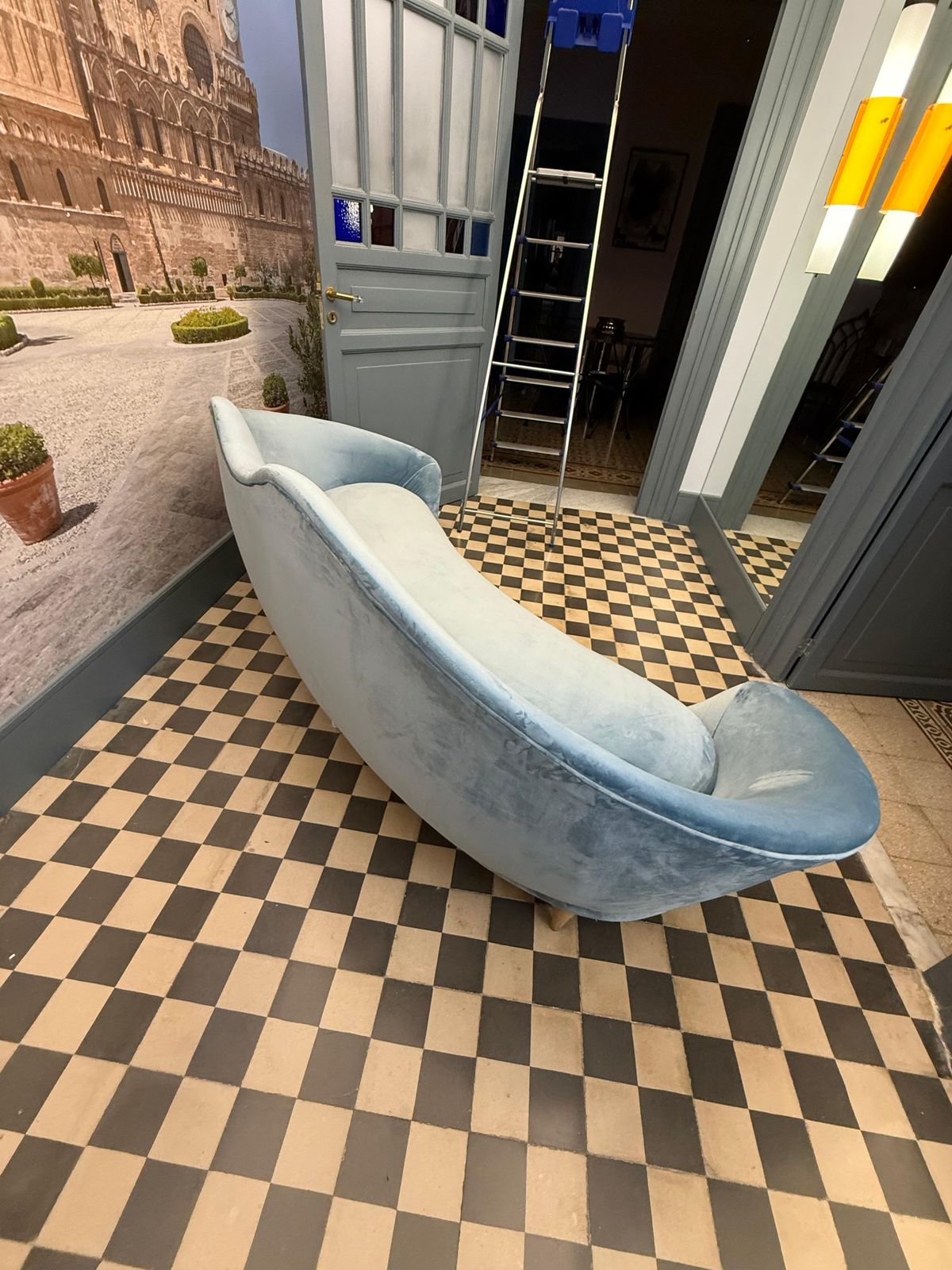 Cesare Lacca Curved Sofa, 1950s, Mid Century Wooden Cone Shaped Feet photo for sale