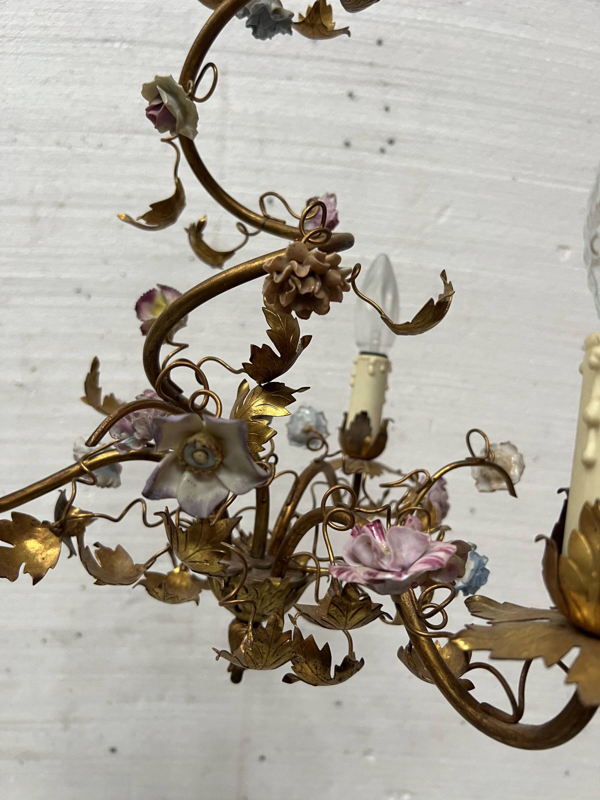 Louis XVI Style Chandelier In Gilded Metal And Porcelain Flowers, 20th Century photo for sale