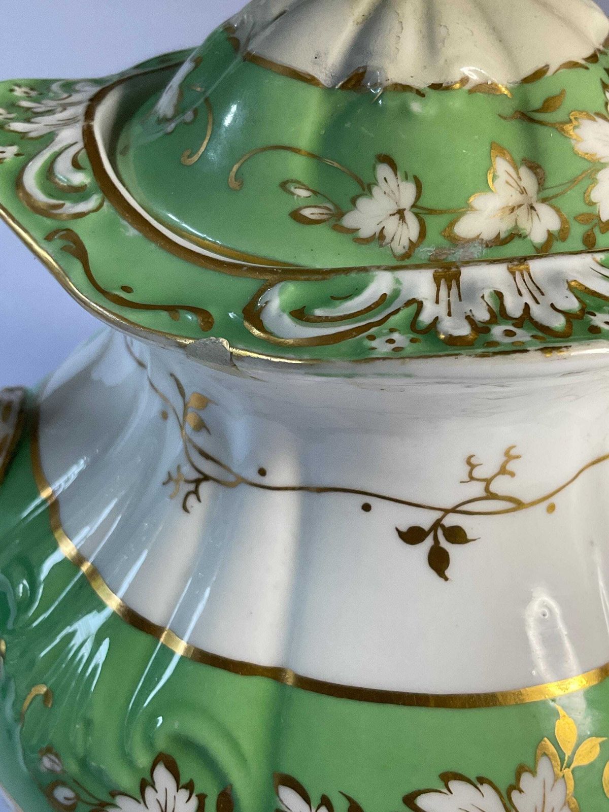 English Porcelain Teapot, Early 19th Century, With Provenance. A Rare Piece. photo vinterior
