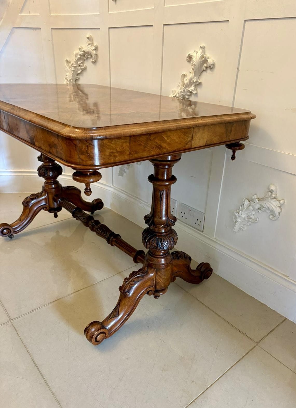 Outstanding Quality Antique 19th Century Burr Walnut Freestanding Centre Table photo buy