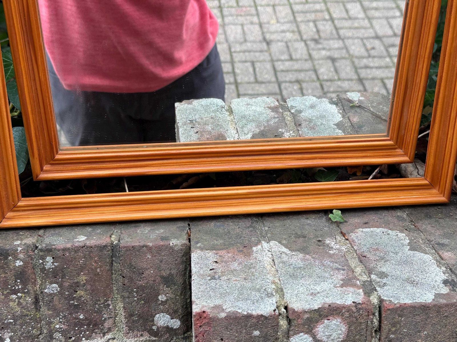 photo vinterior Vintage 1980s Pine Tri Fold Mirror – Retro Dressing Table Or Vanity Mirror / Warm Honey Wood Folding Mirror, Vintage Triple Mirror