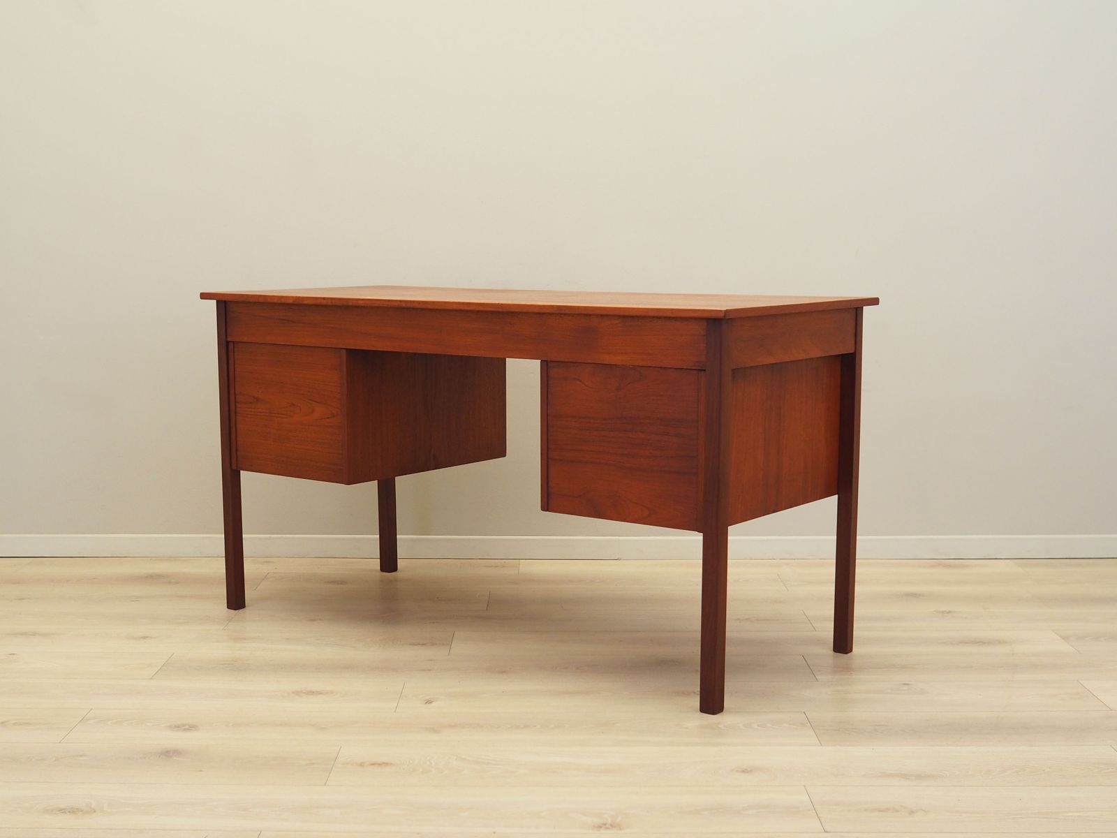 photo buy Teak Desk, Danish Design, 1970s, Production: Denmark