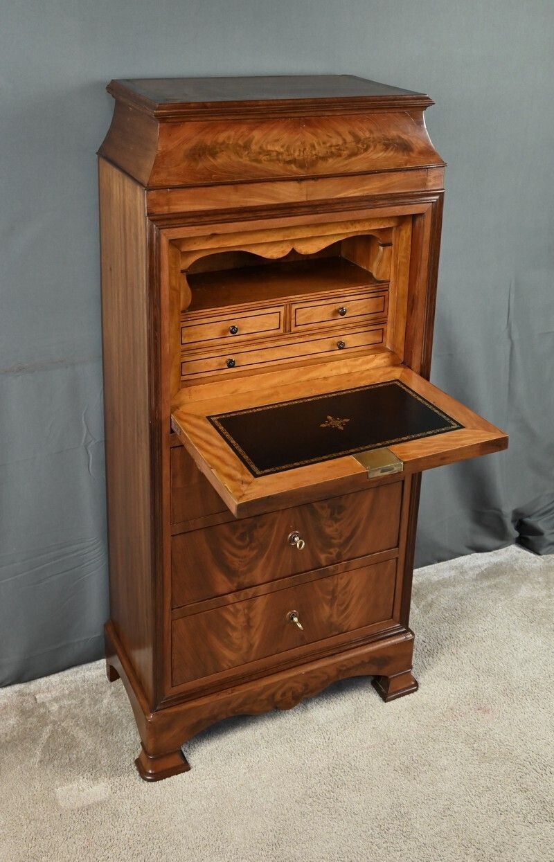 photo furniture Small Mahogany And Lemonwood Chiffonier Secretary – 1900