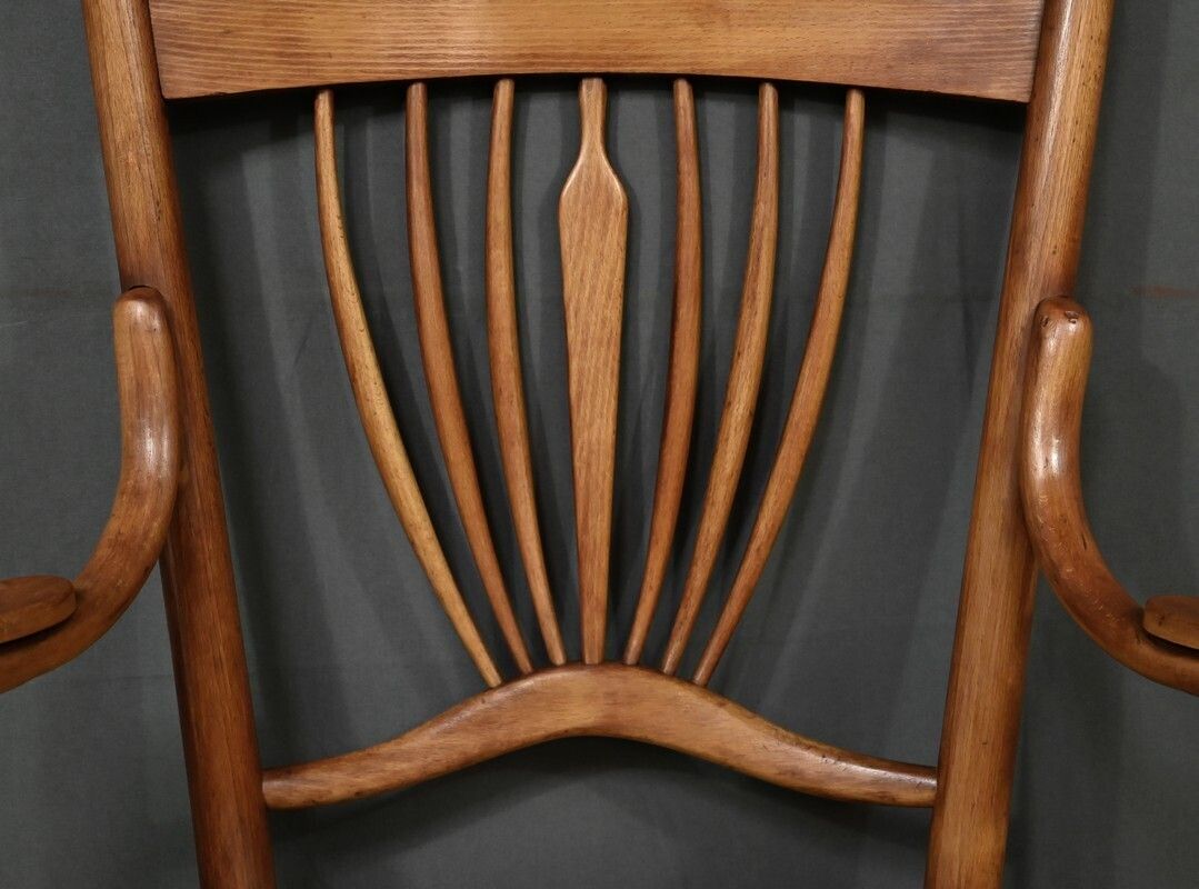 Curved Beech Armchair, Maison Fischel, Art Nouveau – Early 20th Century photo 660.0