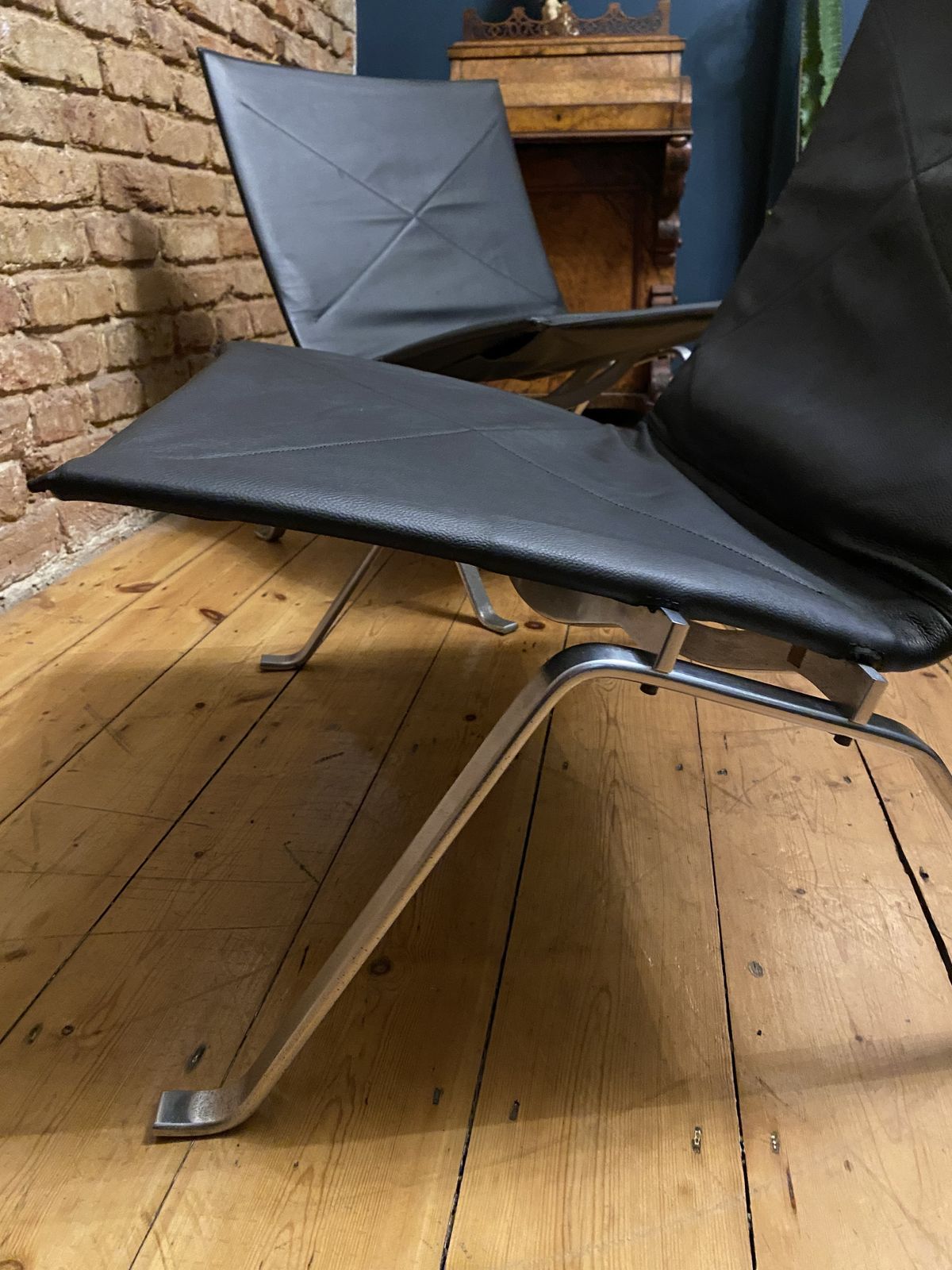 Pair Of Original 1960s Poul Kjærholm Pk22 Lounge Chairs By E. Kold Christensen, Leather Upholstery photo vintage