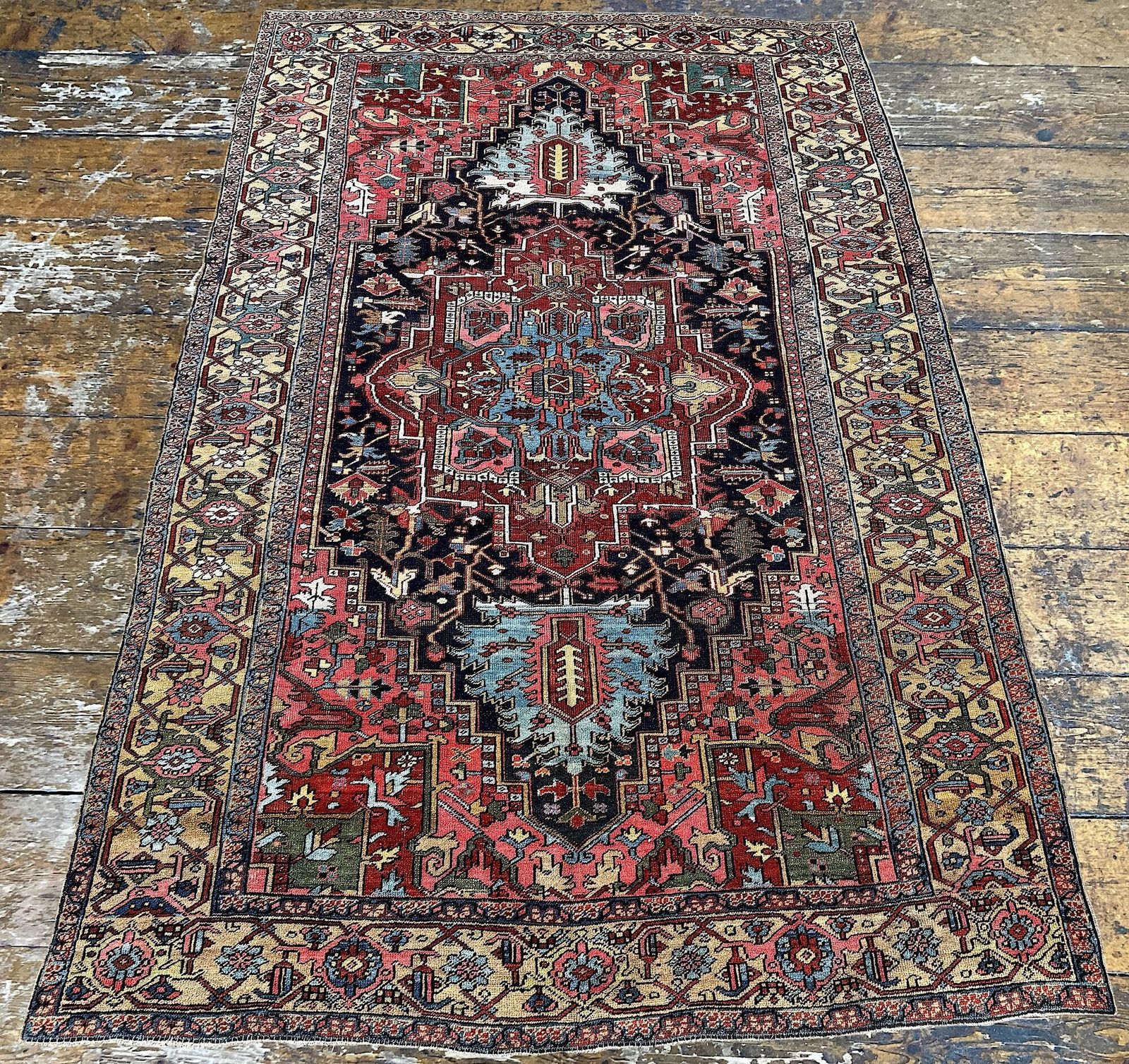 Antique Heriz Carpet 3.29m X 2.12m photo Textiles