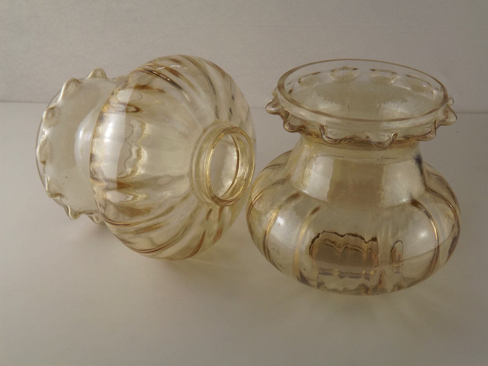 photo vinterior Matching Pair Mid Century Amber Glass Bubble Glass Replacement Shades