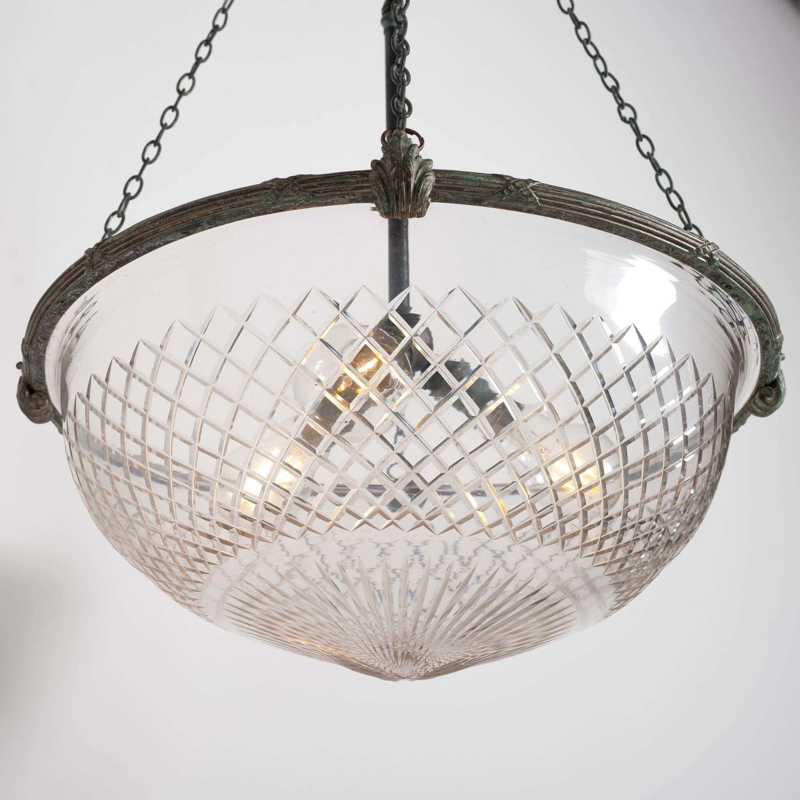 photo vinterior Large English Crystal Cut Glass Plafonnier With Quality Cast Fittings With Natural Verdigris Patina