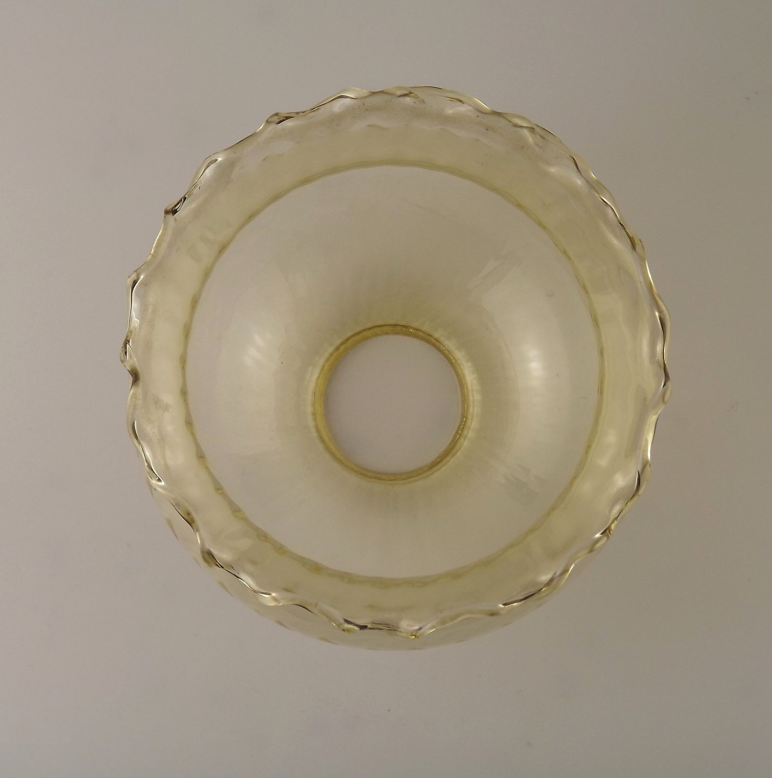 Set Of 2 Vintage French Amber Ribbed Effect Glass Shades Frilled Edge 5595 photo 58.0
