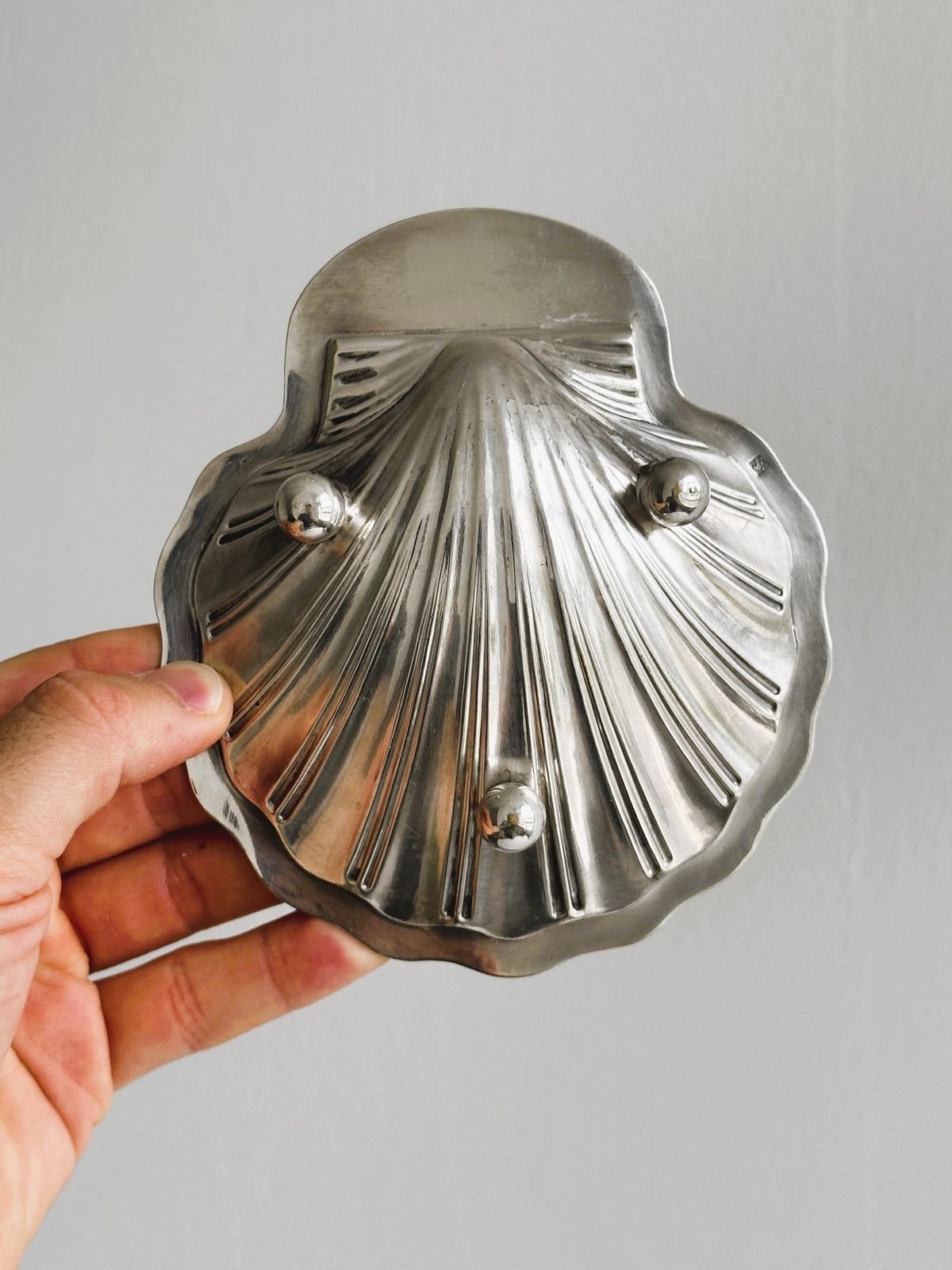 Shell Shaped Jewelry Holder Or Butter Dish, Glass And Silver Plated Metal, Elegant Object, Chic Table Decoration And Refined Gift photo buy