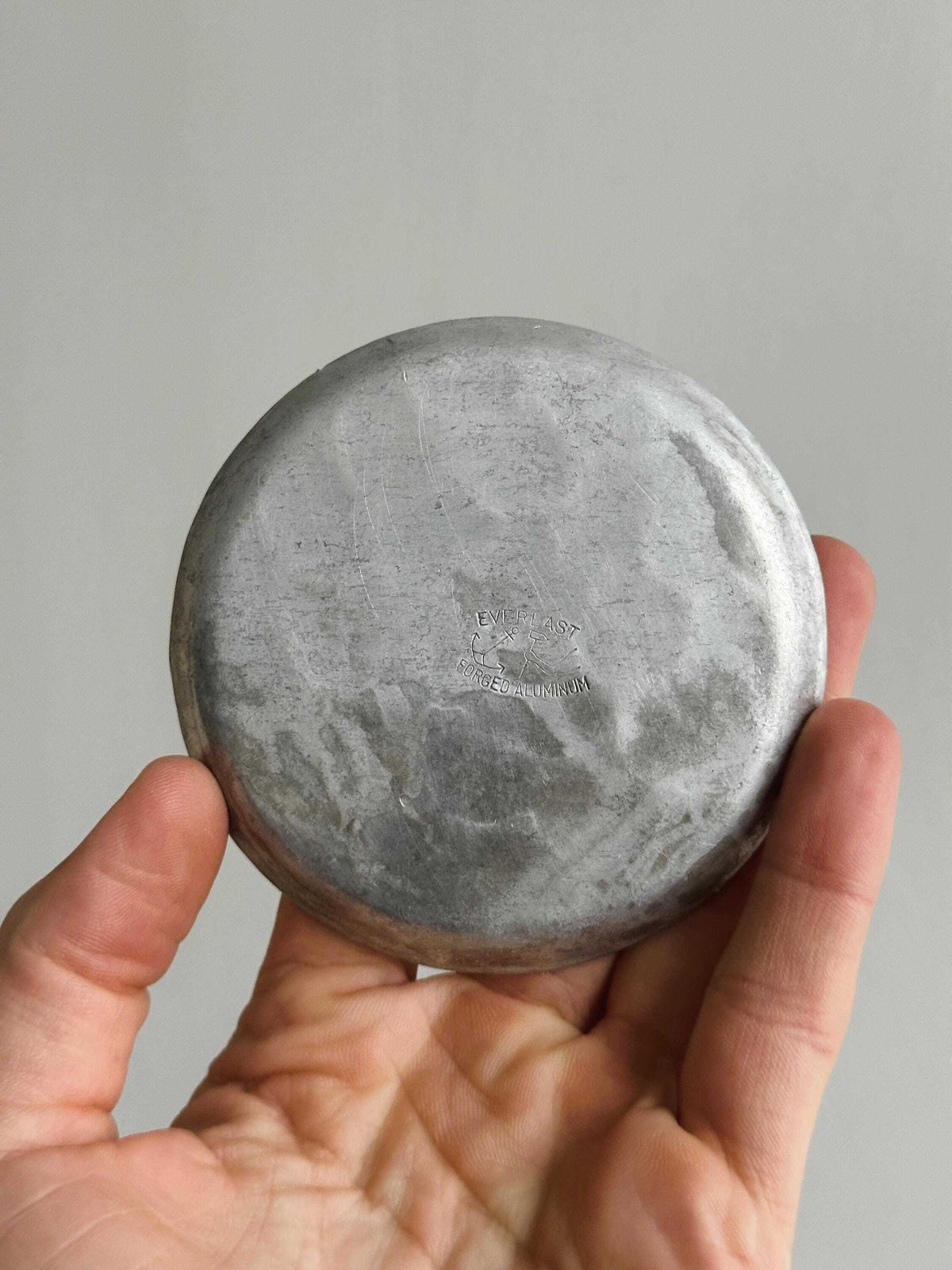 8 sous-verres en métal, décor floral, fabriqués aux États-Unis, décoration de table intemporelle et originale, objets décoratifs photo vinterior
