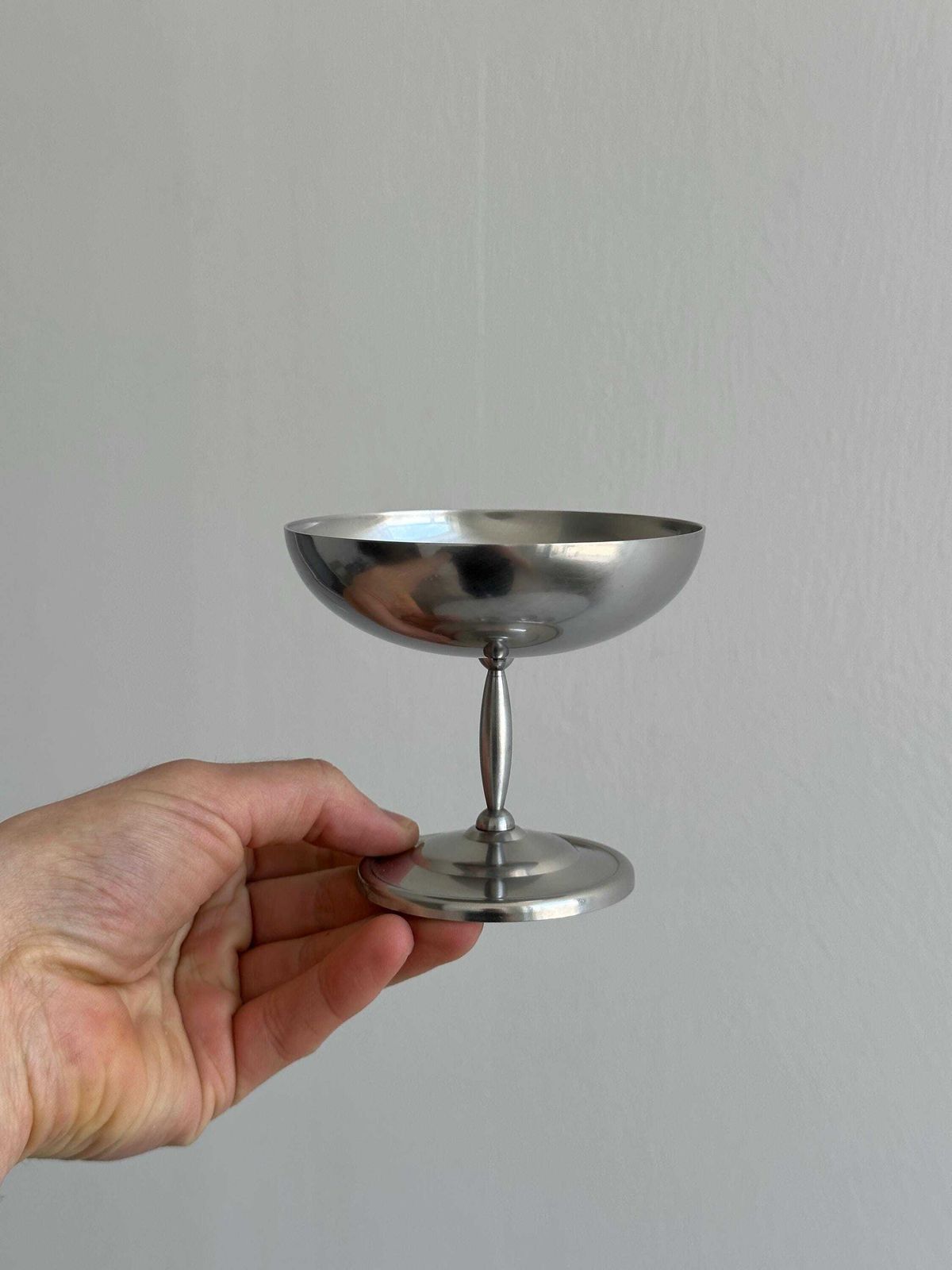 8 Vintage Stainless Steel Dessert Bowls On A Stand, Antique Dessert Bowls, Unique Stainless Steel Pieces, Elegant Buffet, Art Of Entertaining photo 74.0