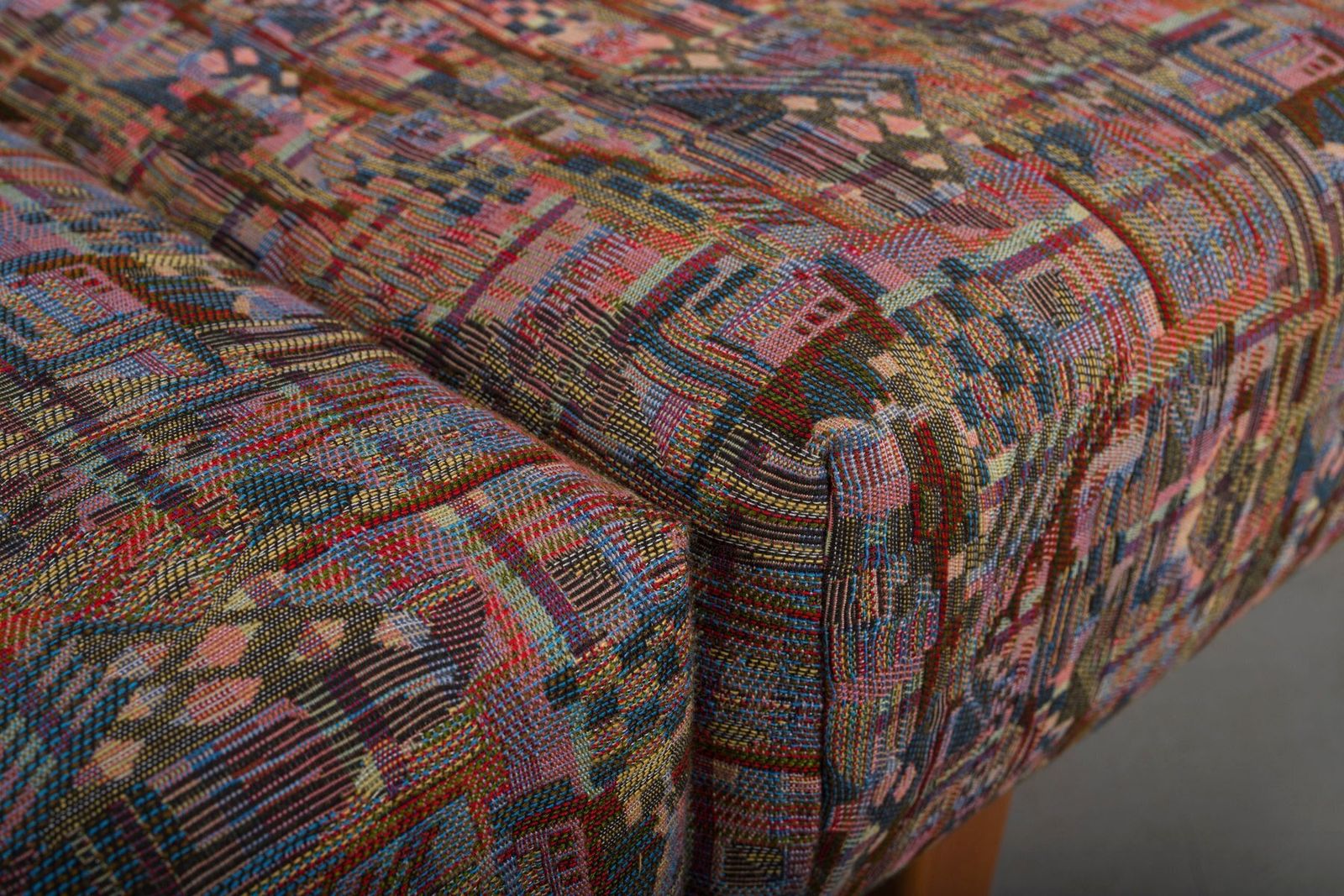 photo vinterior Vintage Cherrywood And Wool Daybed From Knoll Antimott, 1950s 1960s