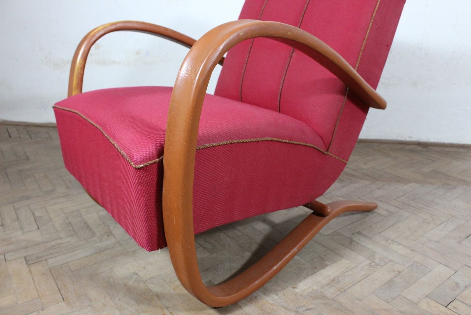 Bentwood Lounge Chairs With Coffee Table By Jindřich Halabala, 1930s, Set Of 3 photo Furniture