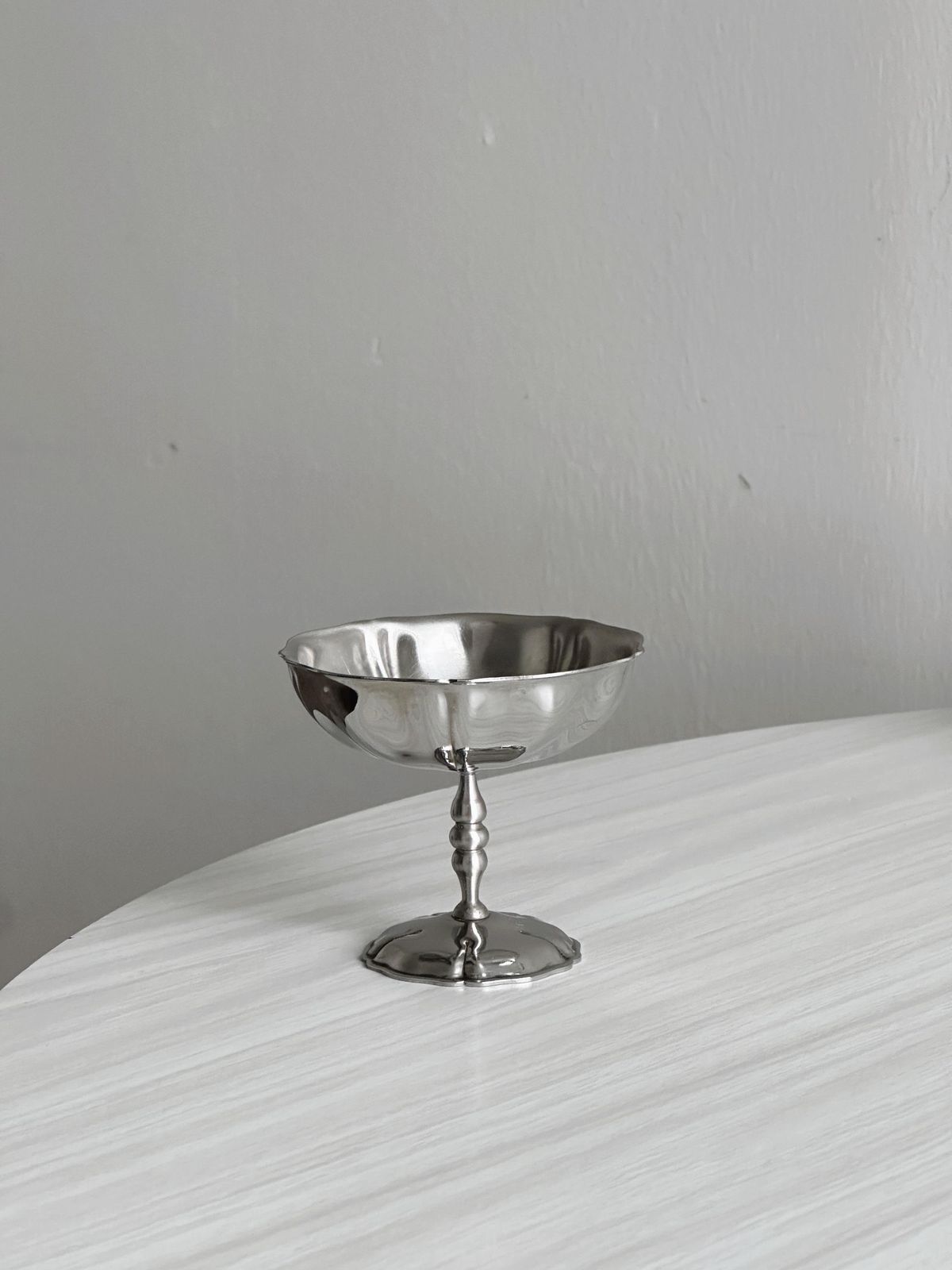6 coupelles en inox sur pied, style Letang Remy, fabrication française, art de la table en métal, service à dessert, idée cadeau. photo for sale