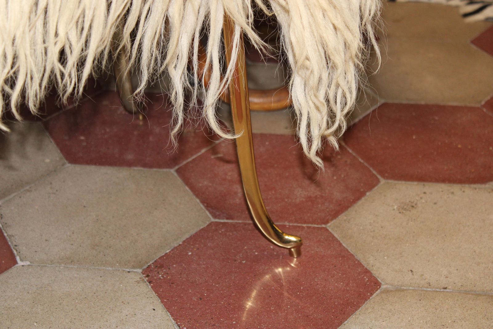 Large Mid Century Stool With Brass And Natural Sheep's Wool Feet photo 1935.0