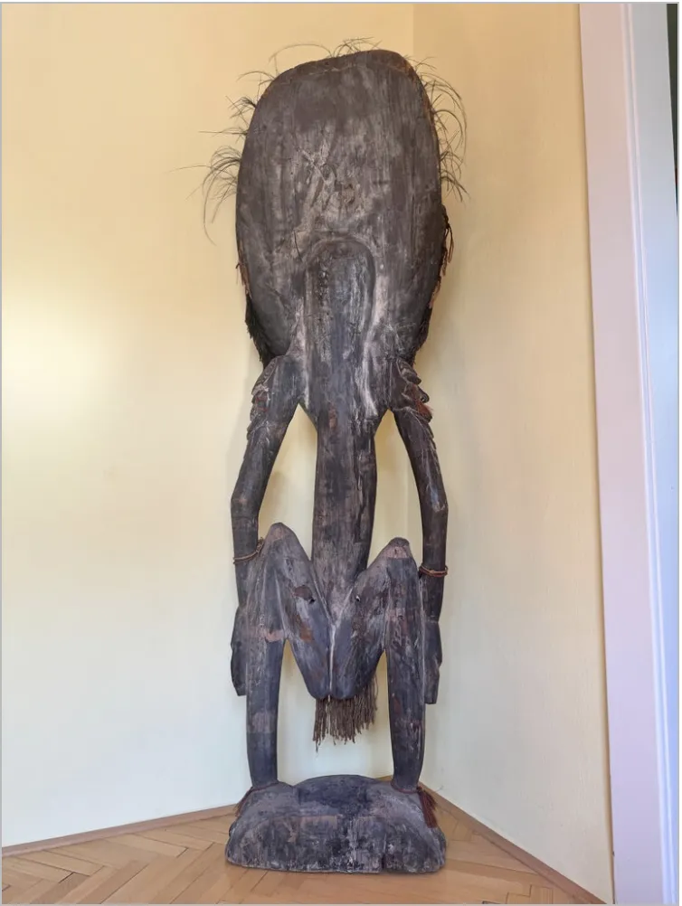 Monumental Papua New Guinea Spirit Figure, Mid 20th Century photo Art