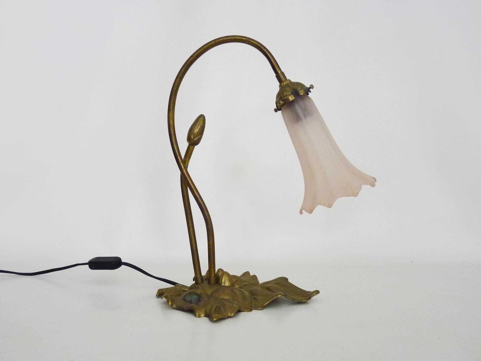 Magnificent Water Lily Floor Lamp With Pink Tulips, Art Deco Style, 1980s photo Lighting