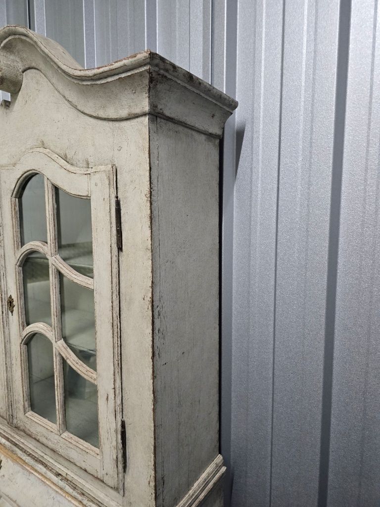 Swedish, Ca. 1810, Gustavian, Hand Painted Secretaire. photo Furniture
