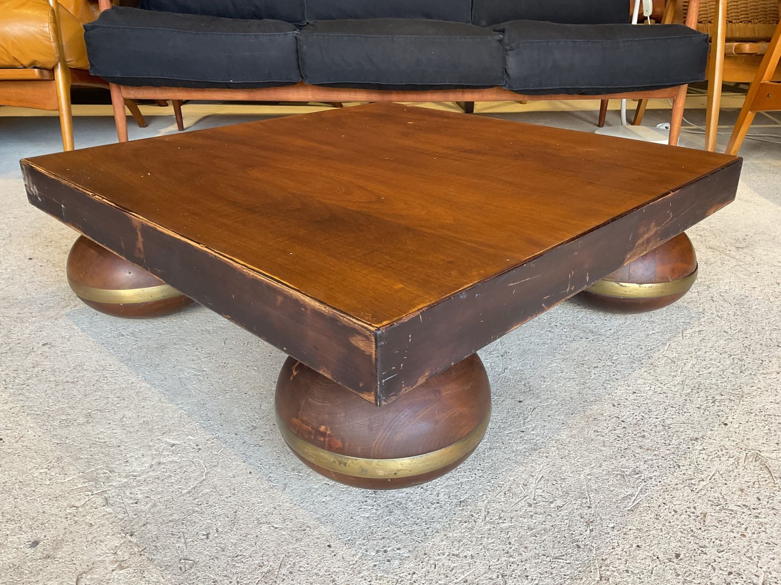 685.0 Art Deco Coffee Table photo