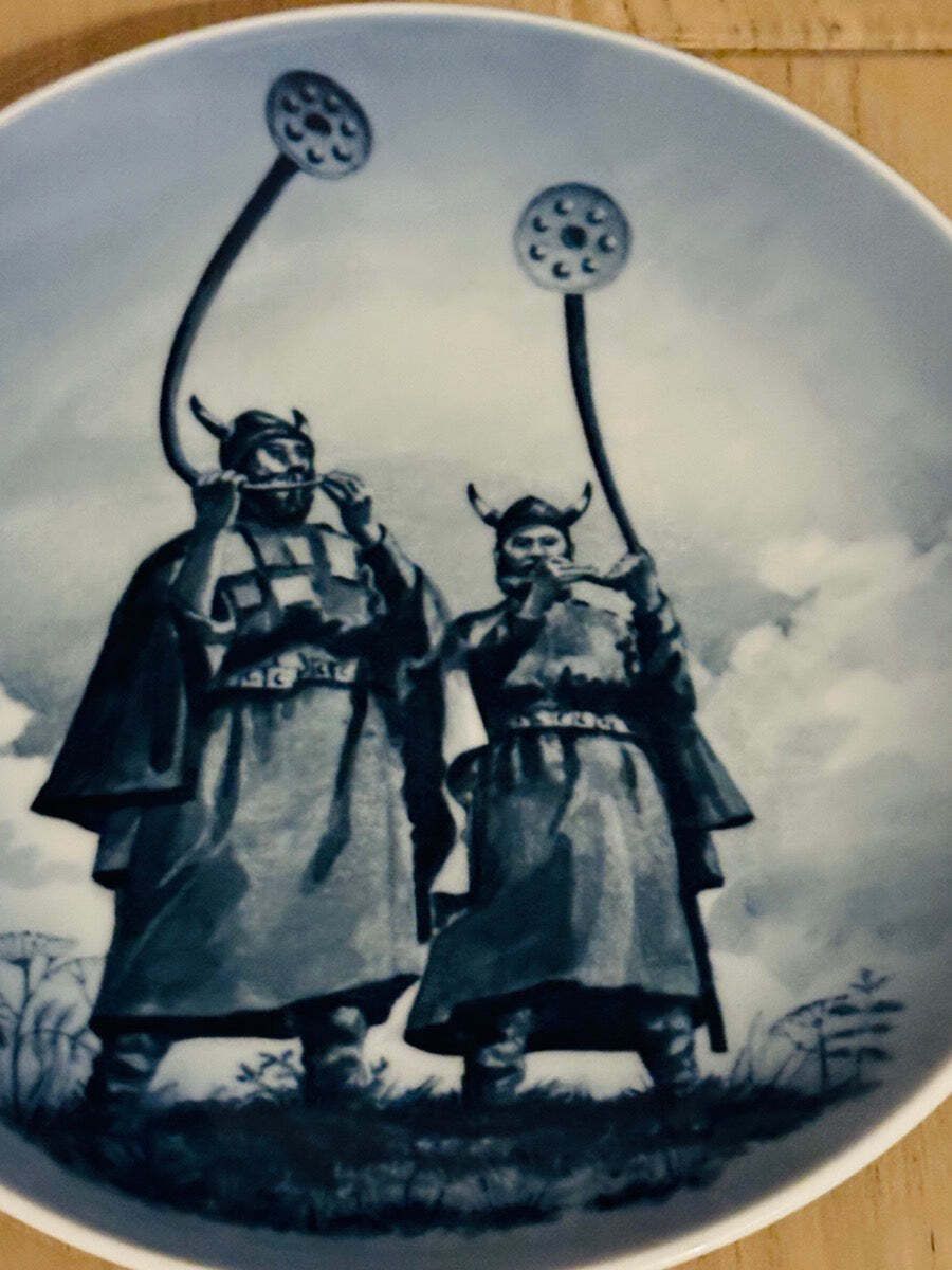 1978 Royal Copenhagen Denmark Viking Porcelain Plate "Sounding The Lur" photo buy