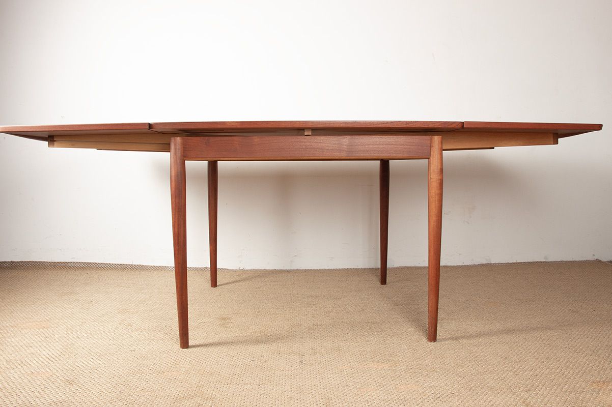 Furniture Square And Extendable Danish Dining Table, In Teak, Model 592, By Arne Vodder For Sibast 1960. photo