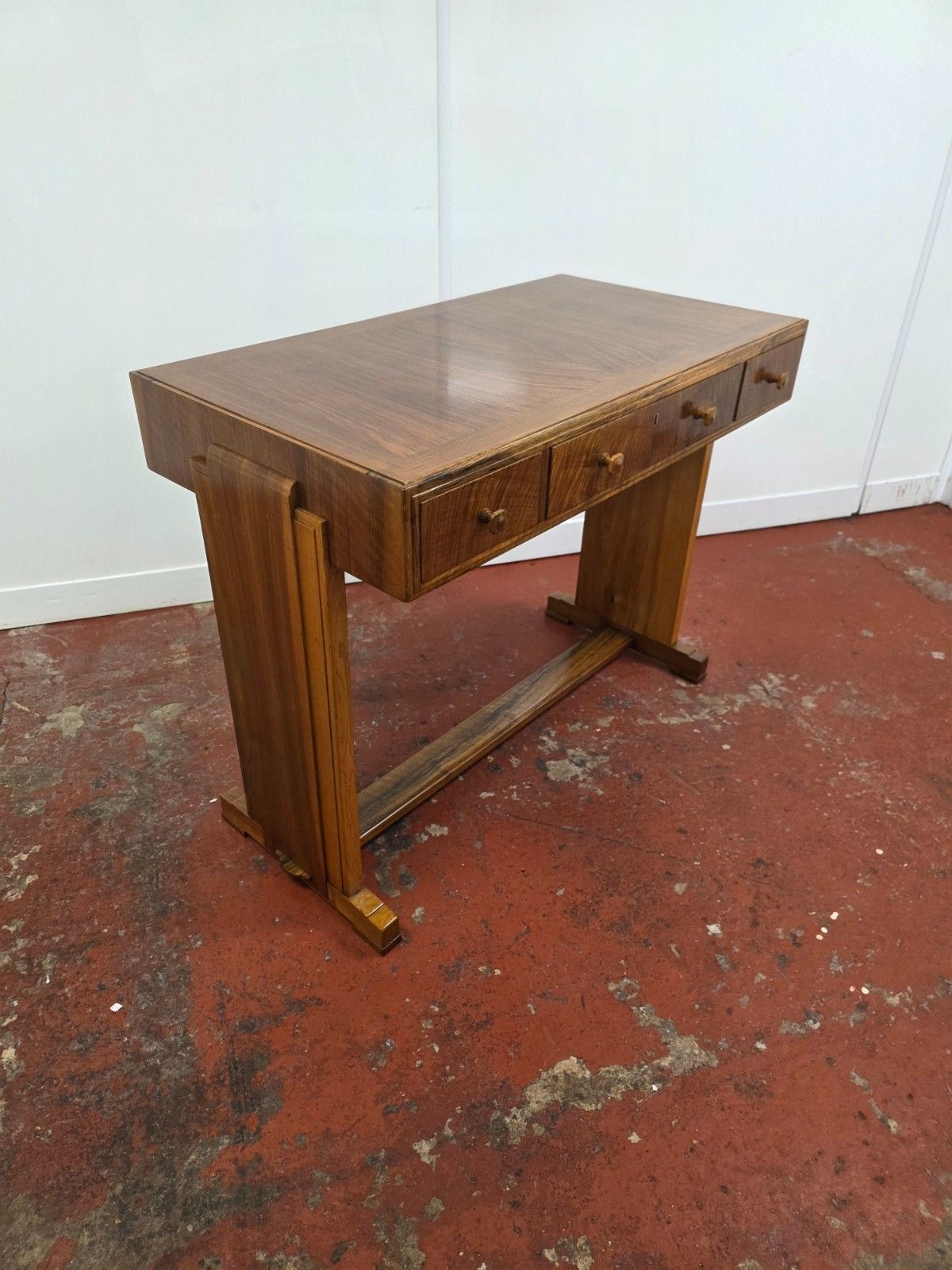 Heals Of London 1930s Walnut Art Deco Desk/Sidetable photo buy