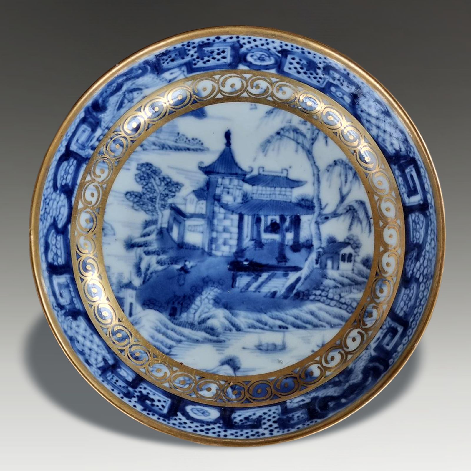 Chinese Qianlong Period 18thc Pair Of  Export Dishes Gilded B&W Circa 1760 photo furniture