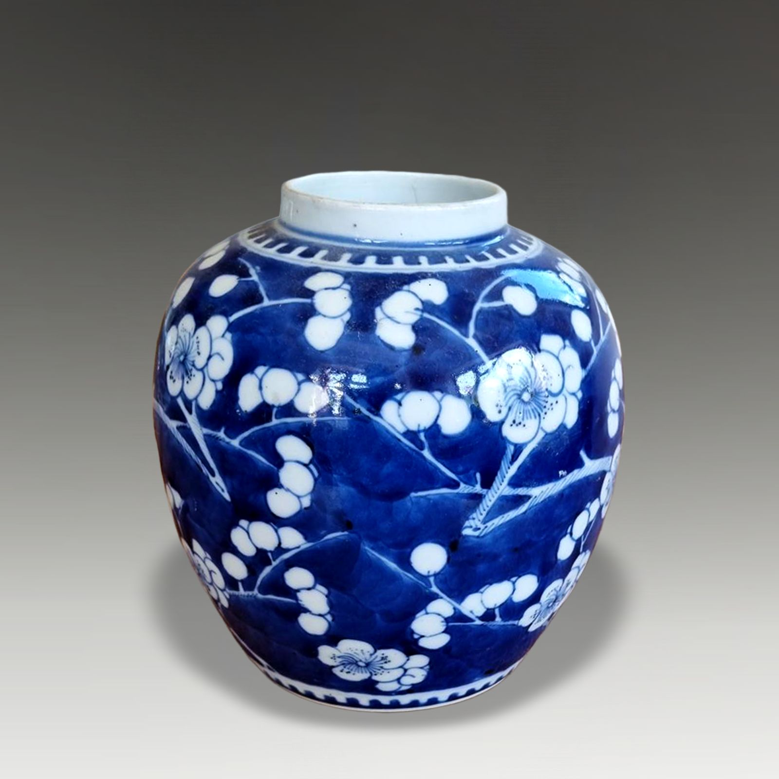Chinese Kangxi Revival 19th C Decorative Ginger Jar Superb Quality 16cm (6.5") H photo for sale