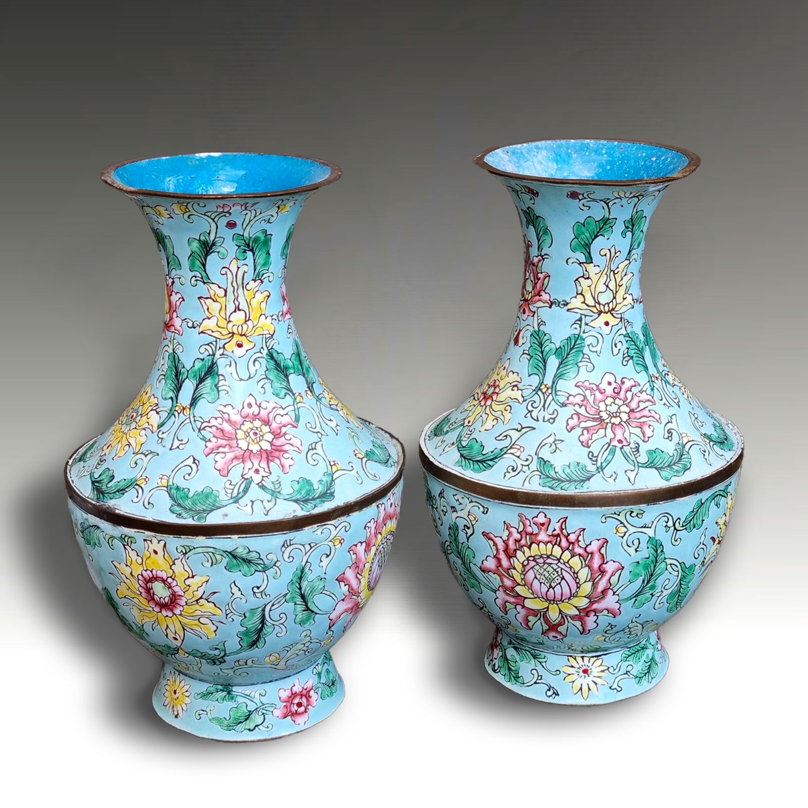 Chinese Antique Canton Enamel Pair Of Vases  Qing Dynasty 19th C  Superb  21cm photo Home Decor