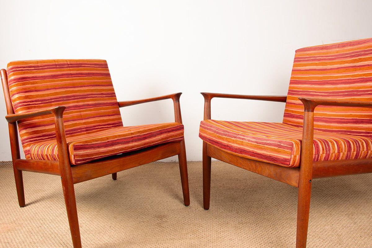 Paire de fauteuils danois en teak massif et tissu, modèle GM5, par Svend Aage Eriksen pour Glostrup, 1960. photo vinterior