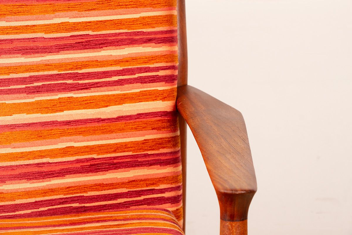 photo vinterior Paire de fauteuils danois en teak massif et tissu, modèle GM5, par Svend Aage Eriksen pour Glostrup, 1960.