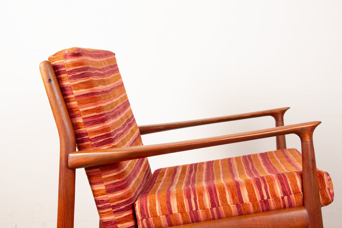 photo vintage Paire de fauteuils danois en teak massif et tissu, modèle GM5, par Svend Aage Eriksen pour Glostrup, 1960.