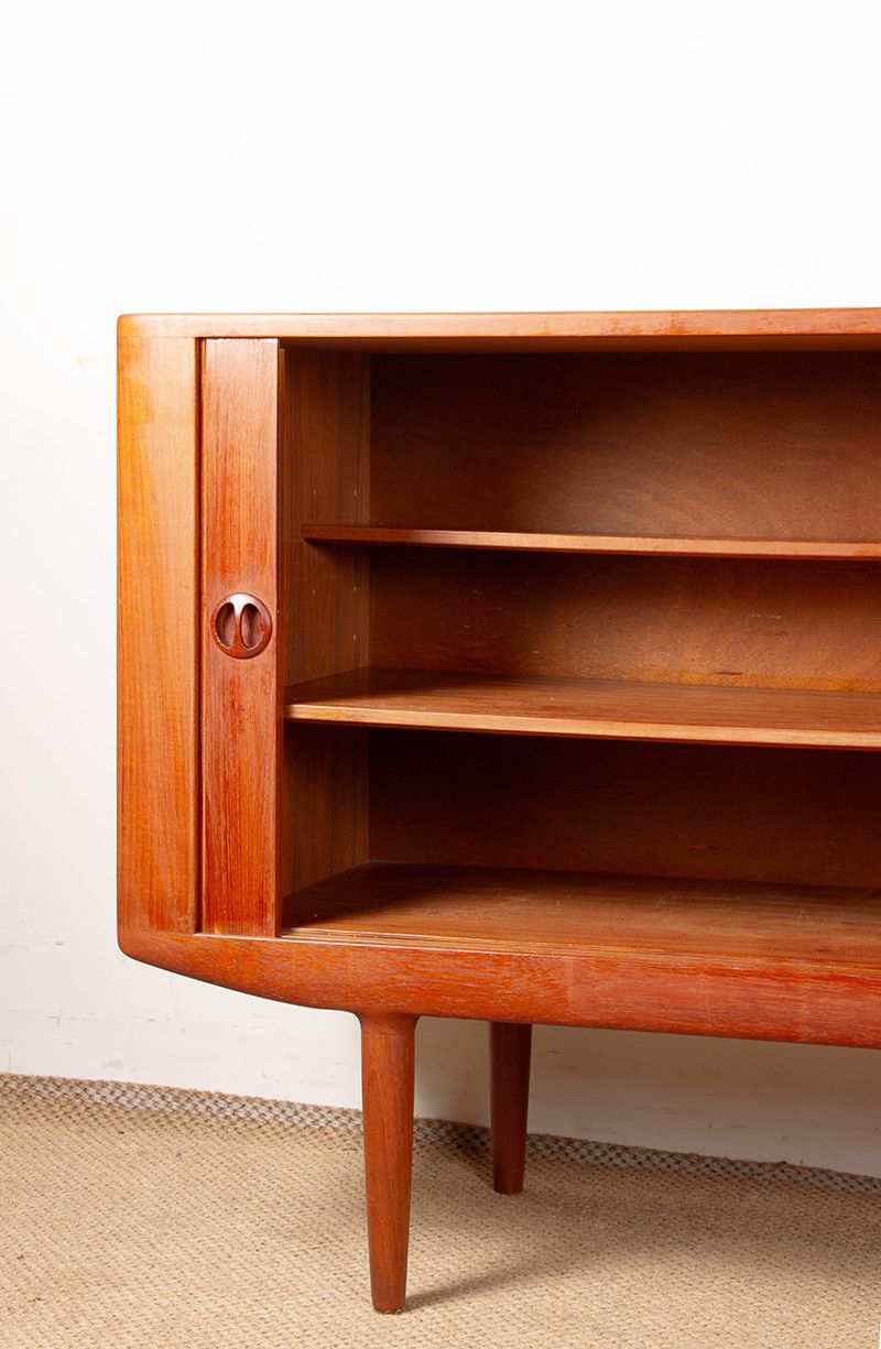 Enfilade danoise en teck modèle 42, par Harry Østergaard pour Randers Møbelfabrik, 1960. photo 4500.0